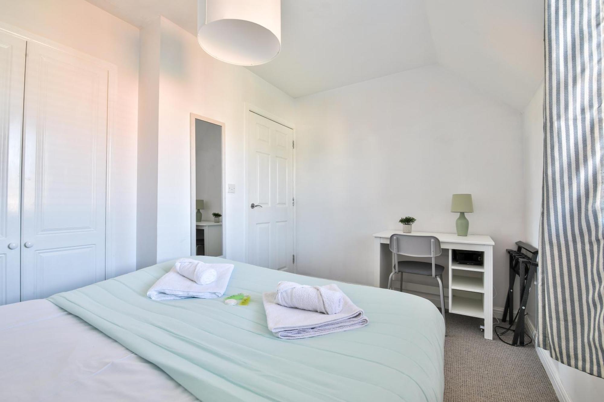 Stayright 2 Bed Beach House With Private Parking- Next To Barry Beach And Jackson Bay エクステリア 写真